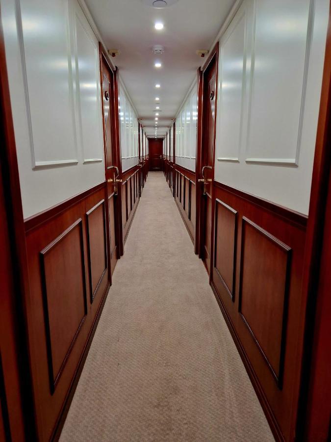 Costa Do Sal Hotel Boat Lounge Aveiro Bagian luar foto
