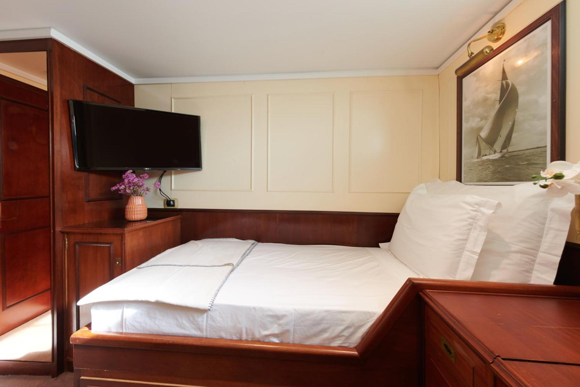 Costa Do Sal Hotel Boat Lounge Aveiro Bagian luar foto